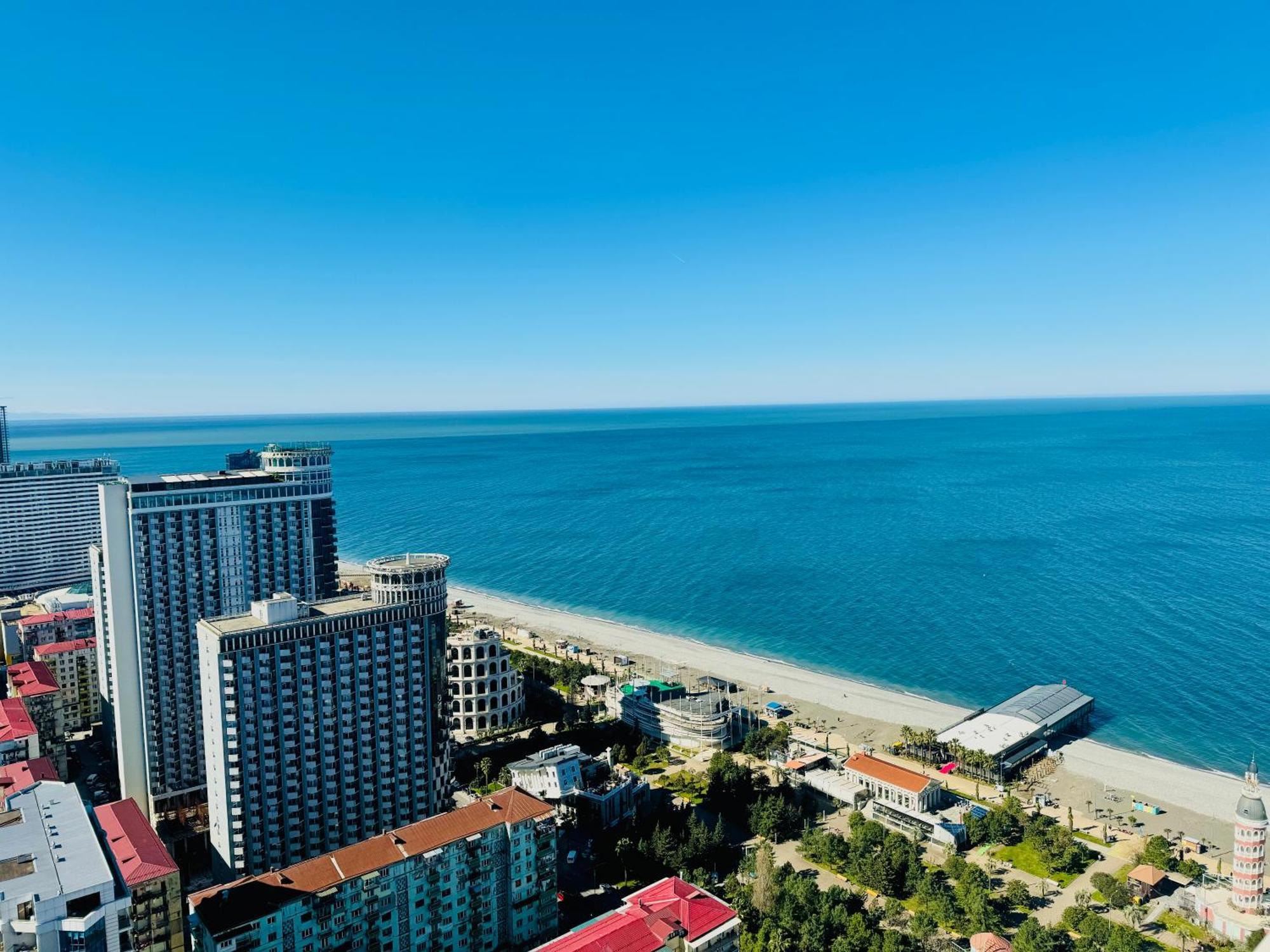 Lux Apartaments Batumi Eksteriør billede